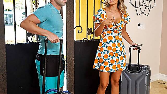 Trip to Miami with my mature stepmother Mandy Rhea and stepfather didnt display