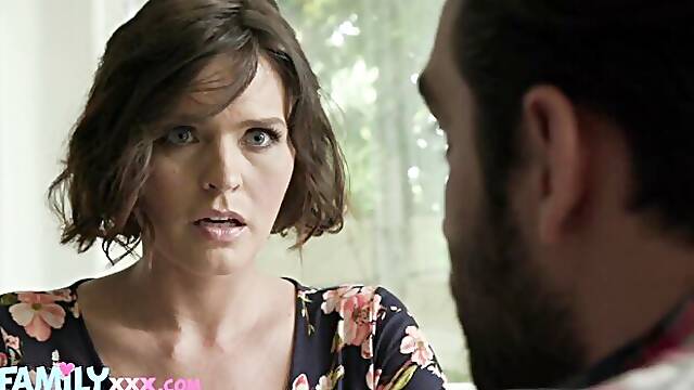 FAMILYxxx featuring Krissy Lynns squirt xxx