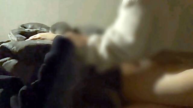 [Lesbian couple]Cute Sono moaning a lot after being