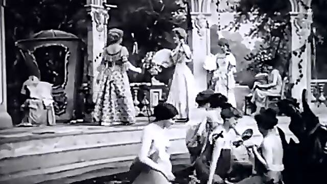 Vintage hinges 1900-1909.