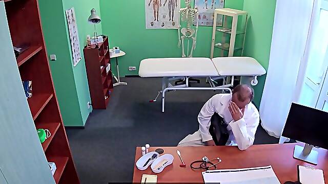 Whats Up Doc? - Ummm My Penis! - Fake Hospital