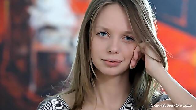 Gloria - Living In Delight