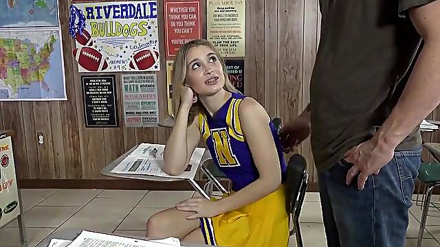 Cheerleader Fucked In ClAS