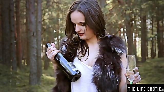 Slutty Brunette Hair Screws her Vagina with a Wine Bottle in the Woods