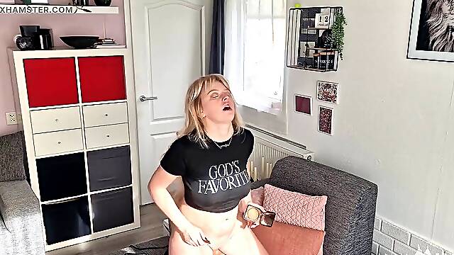 Extreme Sybian challenge - Saddle up - first vignette