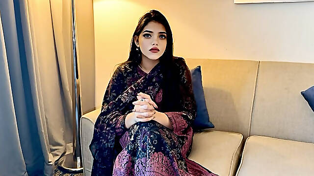 Hot Indian Girl Gets Picked up and Fuck by a Stranger