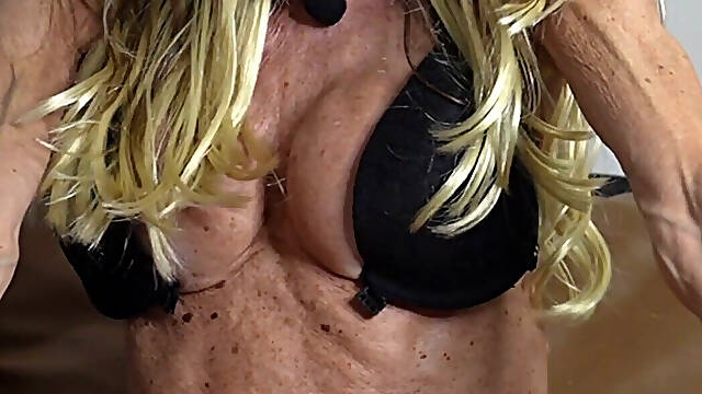 Best GILF Perfect Tits